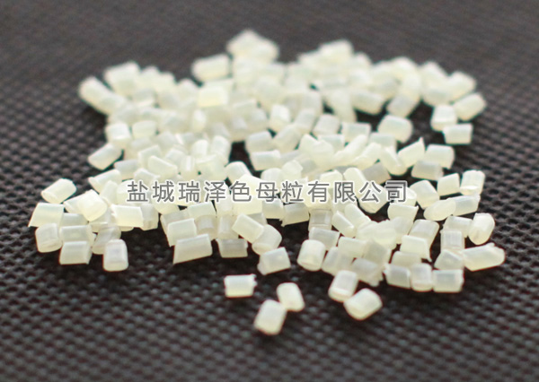 Special masterbatch for non-woven fabric packaging sheets