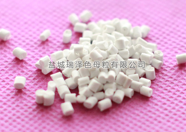 Special masterbatch for meltblown non-woven fabric